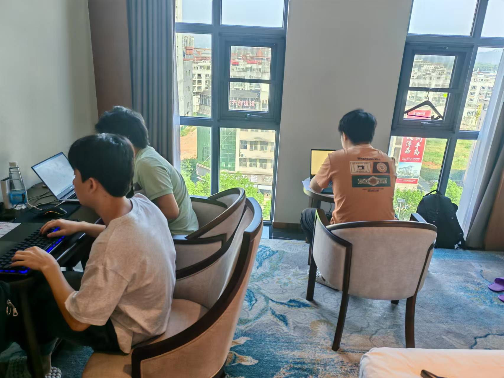 七十四小时的奋战拉开帷幕